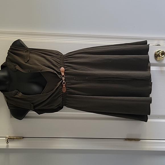 Dresses & Skirts - Army green summer dress
